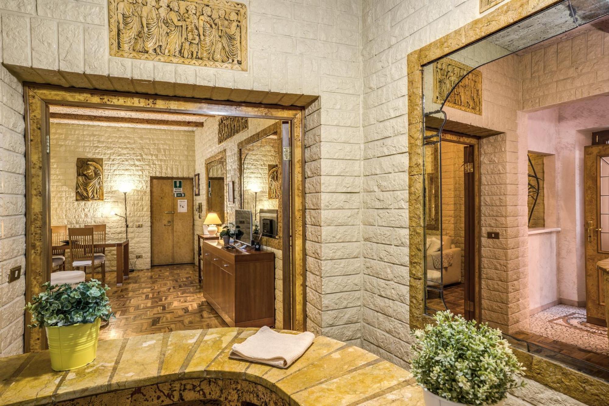 Fontana Di Trevi Charming Apartment Rome Exterior photo
