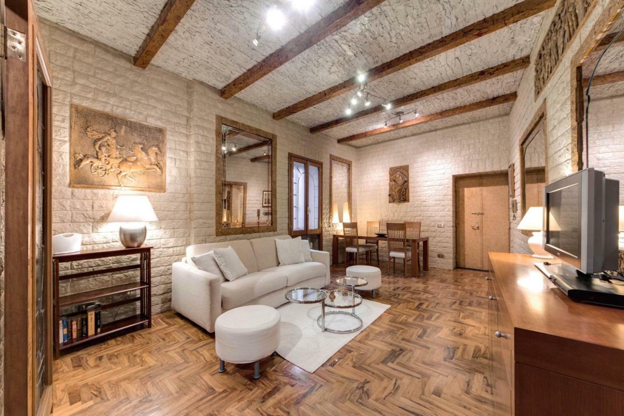 Fontana Di Trevi Charming Apartment Rome Exterior photo
